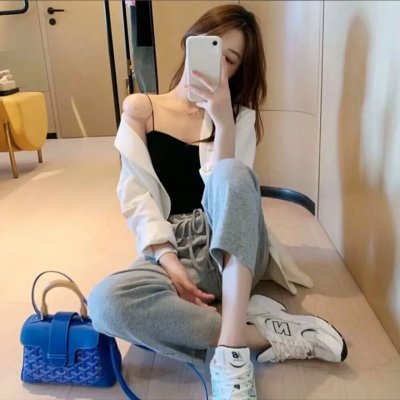 冰山美女反派我抱走咯